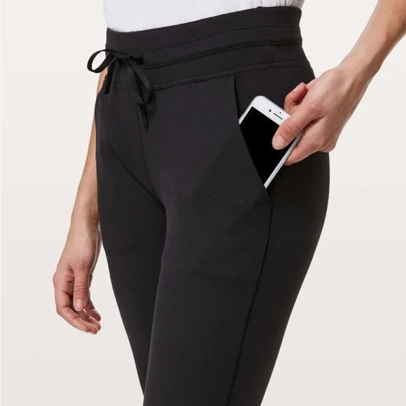 Lululemon sz 6 Ready To Rulu Pant 29" Black jogger with tie waist and pockets - Picture 11 of 13